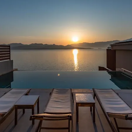 Luxury Nikiana